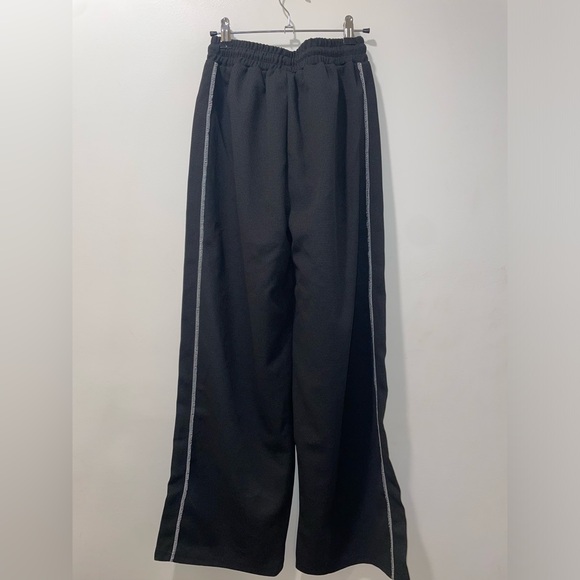 Women’s Wide Leg Woven Casual Sweatpants - Picture 4 of 6